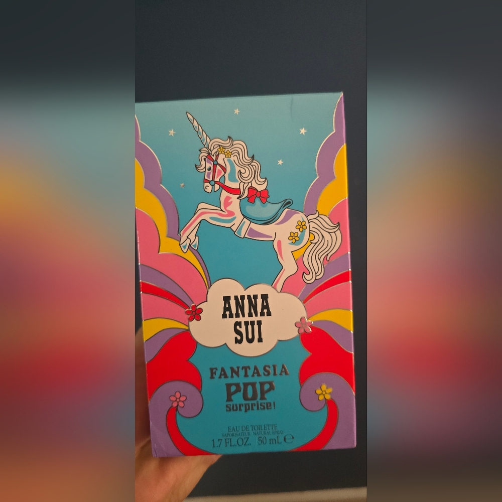 Anna Sui Fantasia Pop Surprise with Vibrant Colors